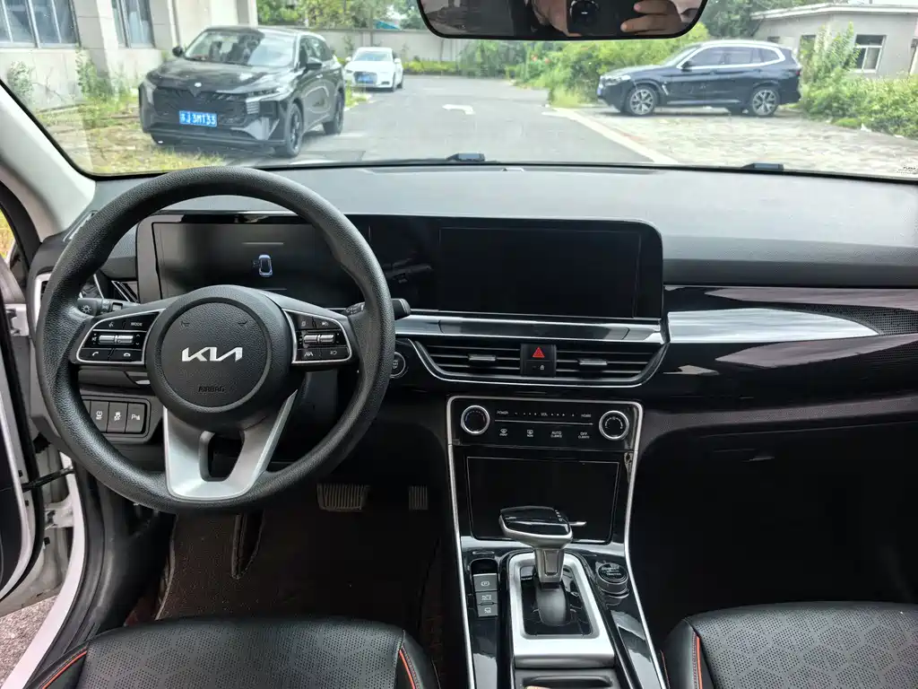 Kia Seltos — миниатюра 11