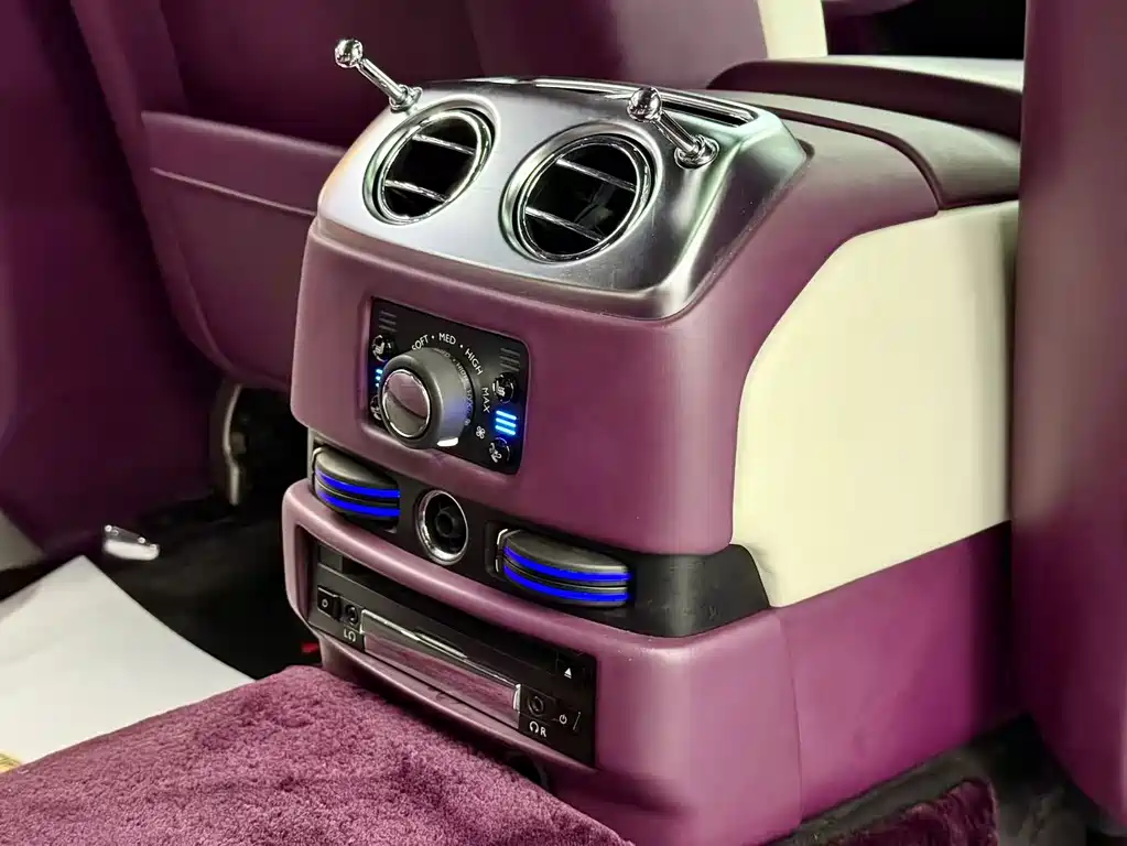 Rolls-Royce Ghost — миниатюра 18