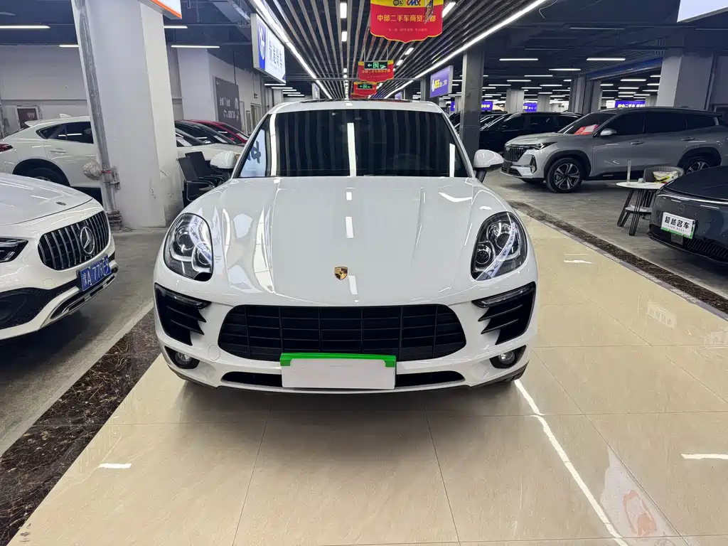 Porsche Macan — миниатюра 6