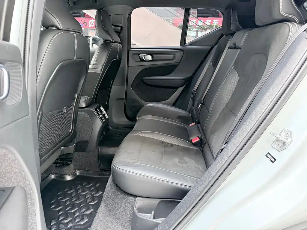 Volvo XC40 NEV — миниатюра 19
