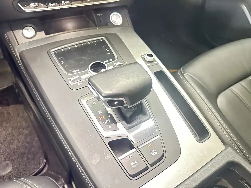 Audi Q5L — миниатюра 8