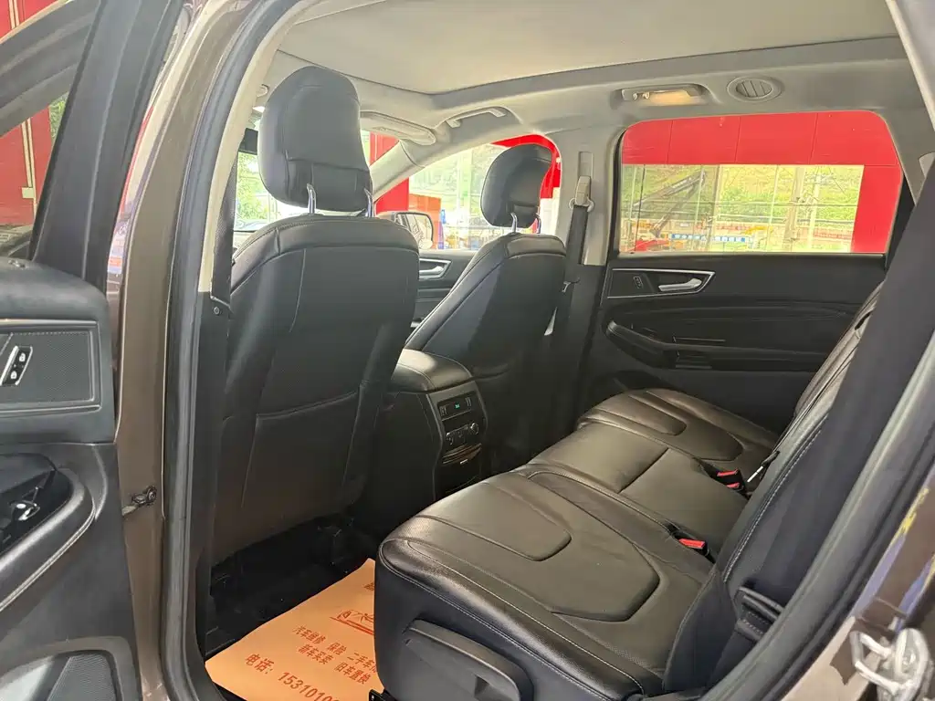 Ford Edge — миниатюра 5
