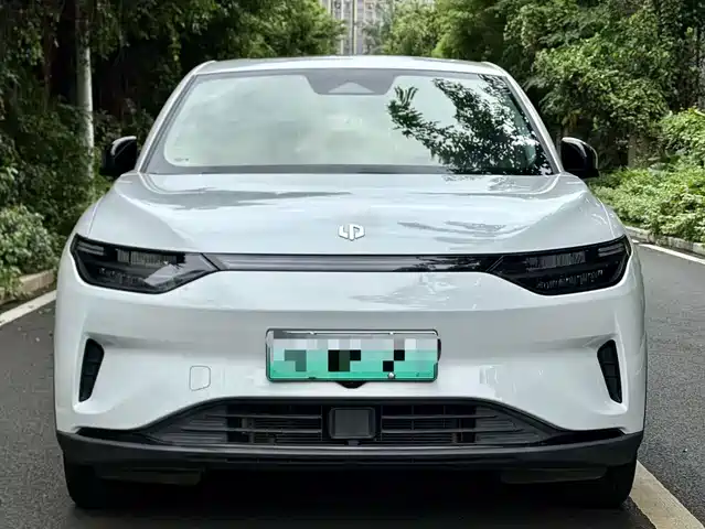 Leapmotor C11