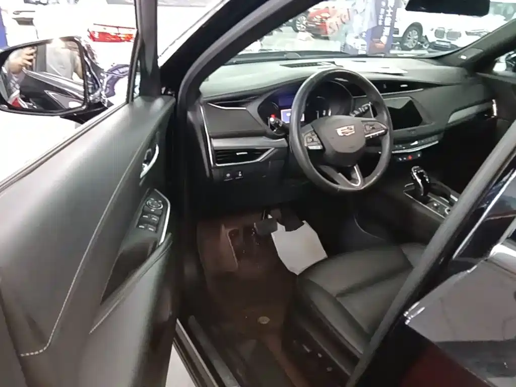 Cadillac XT4 — миниатюра 16