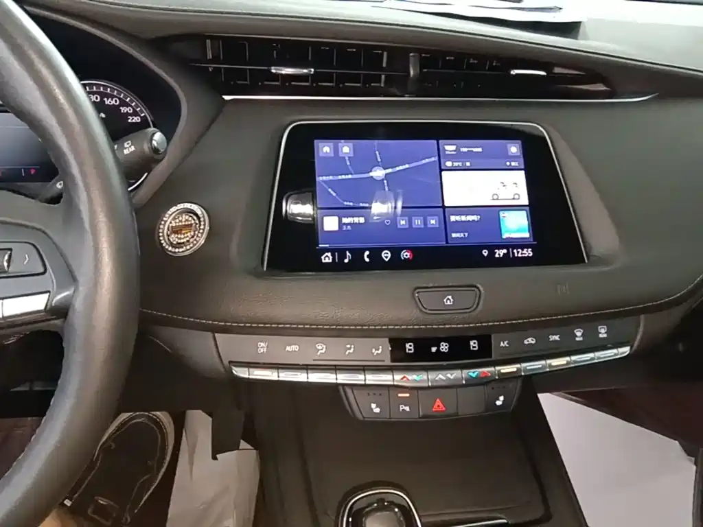 Cadillac XT4 — миниатюра 13