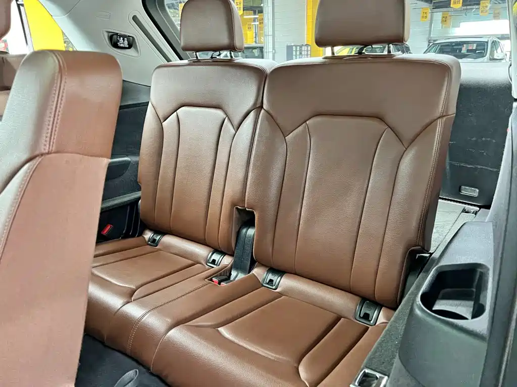 Audi Q7 — миниатюра 17