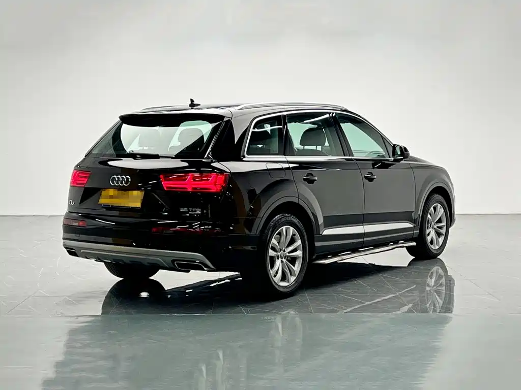 Audi Q7 — миниатюра 6
