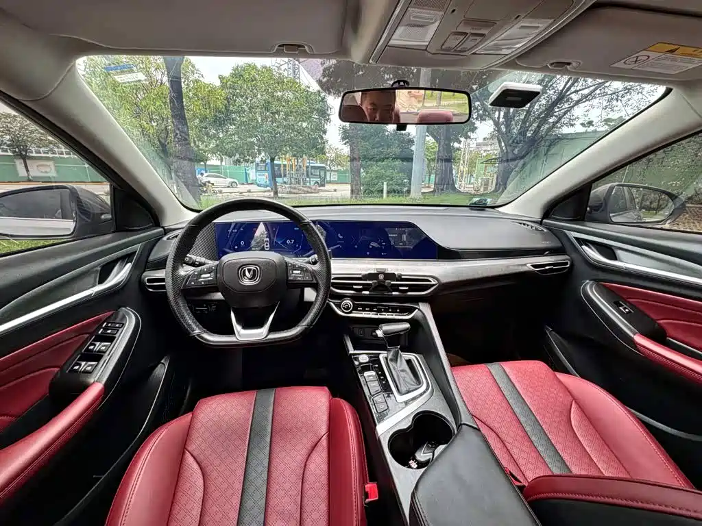 Changan Eado — миниатюра 5