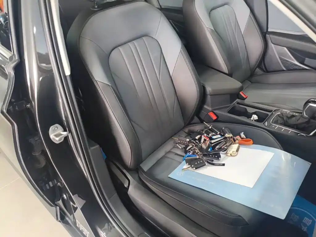 Volkswagen Sagitar — миниатюра 25
