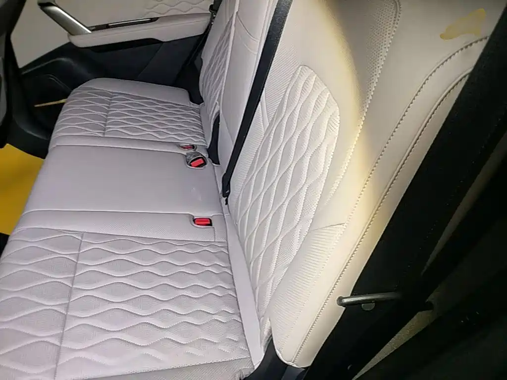 BYD Tang New Energy — миниатюра 22