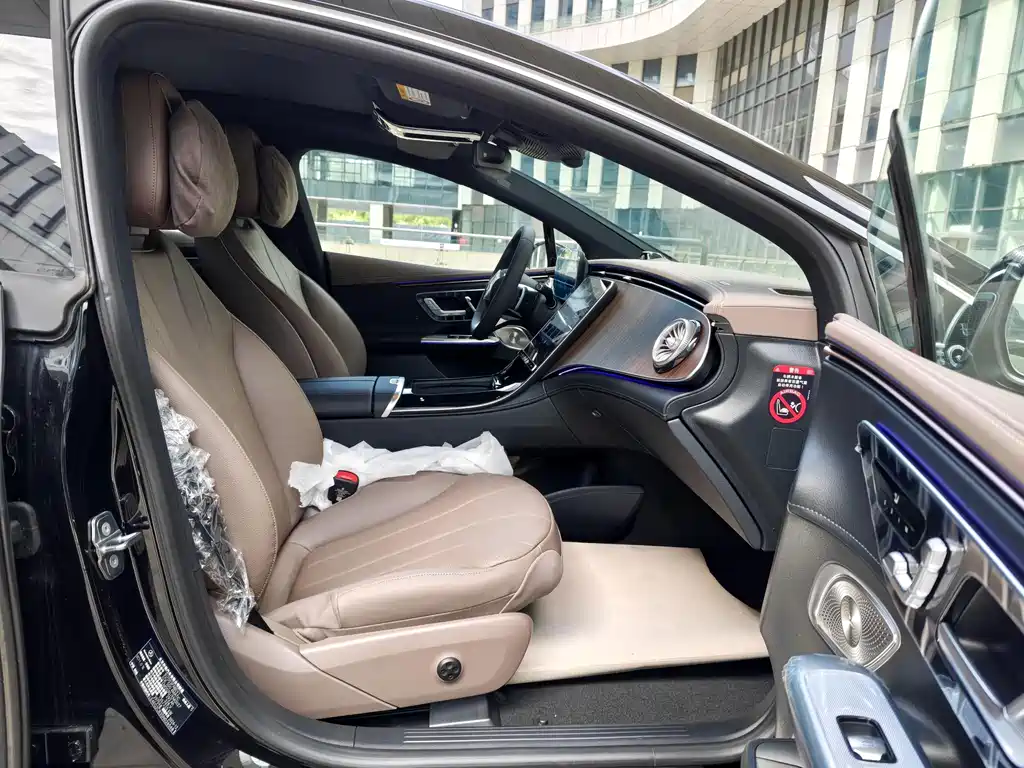 Mercedes-Benz EQE — миниатюра 16