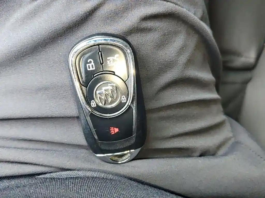 Buick Regal — миниатюра 9