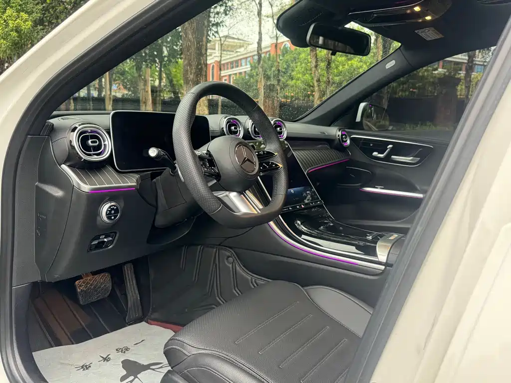 Mercedes-Benz C-Class — миниатюра 10