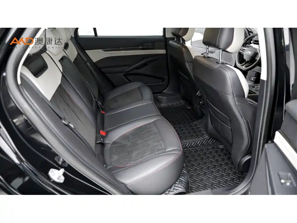 Ford Mondeo — миниатюра 8