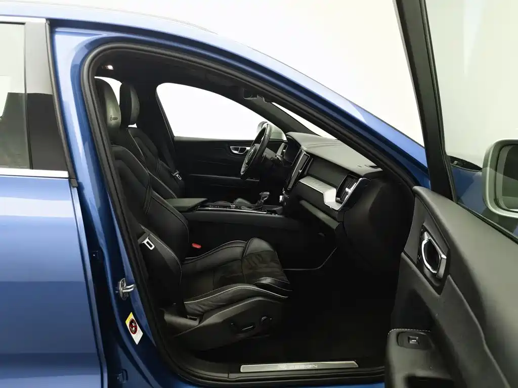 Volvo XC60 — миниатюра 23