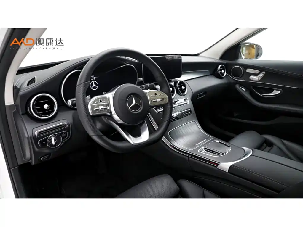 Mercedes-Benz C-Class — миниатюра 6