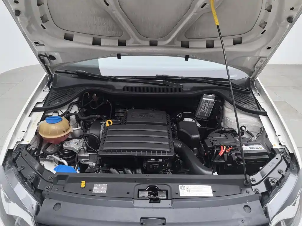 Volkswagen Polo — миниатюра 6