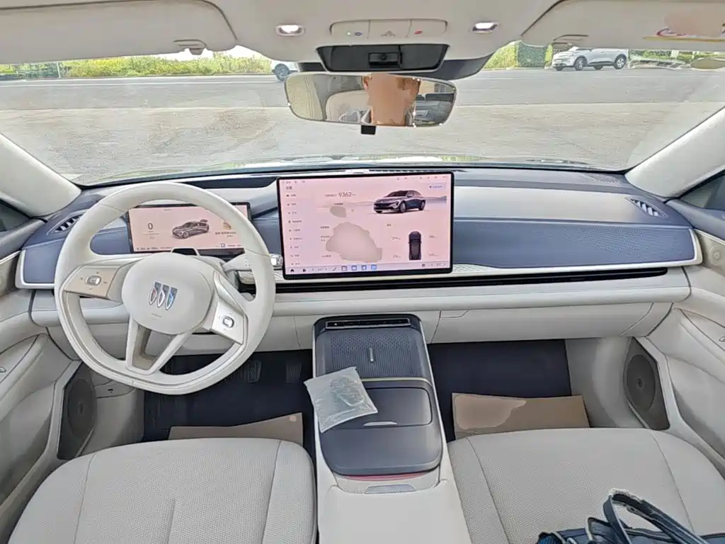 Buick Electra L7 — миниатюра 10