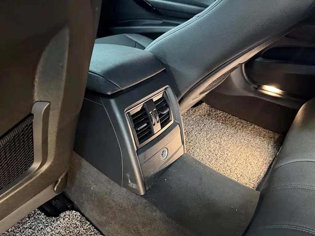 BMW 3 Series — миниатюра 6