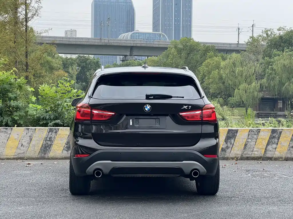 BMW X1 — миниатюра 6
