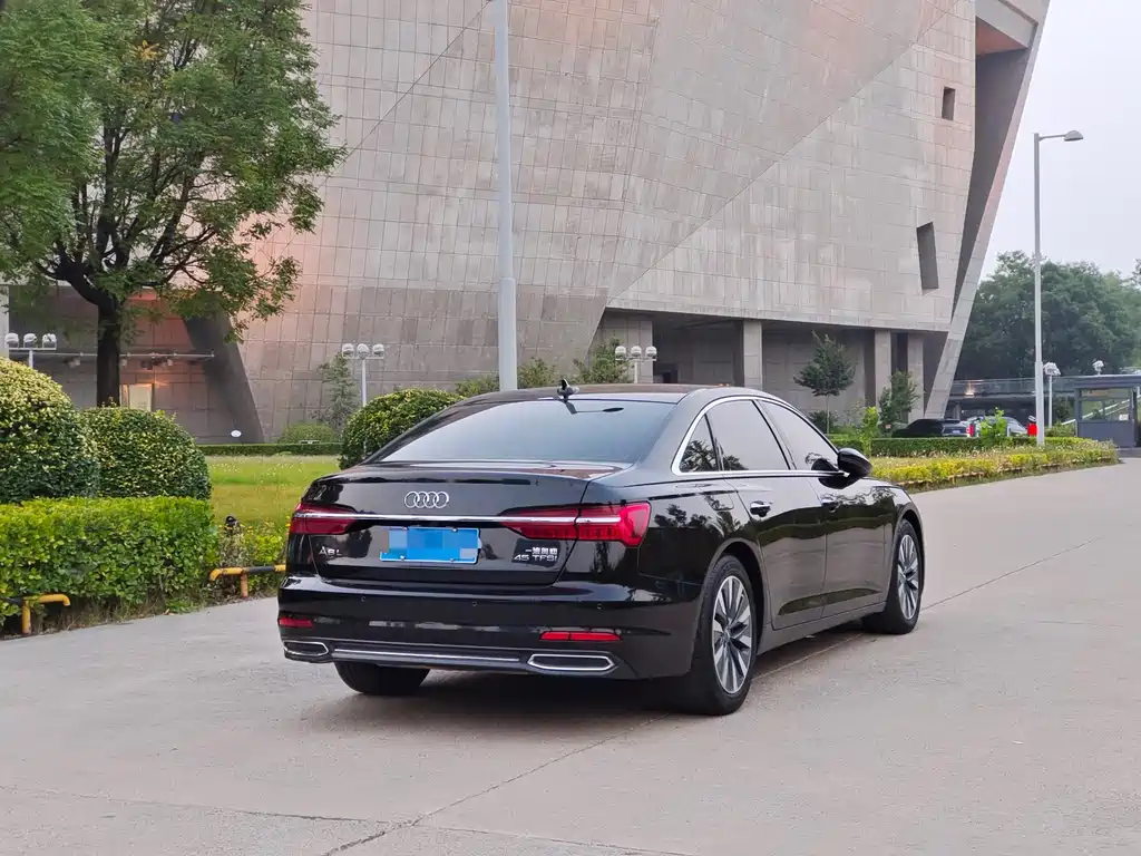 Audi A6L — миниатюра 11