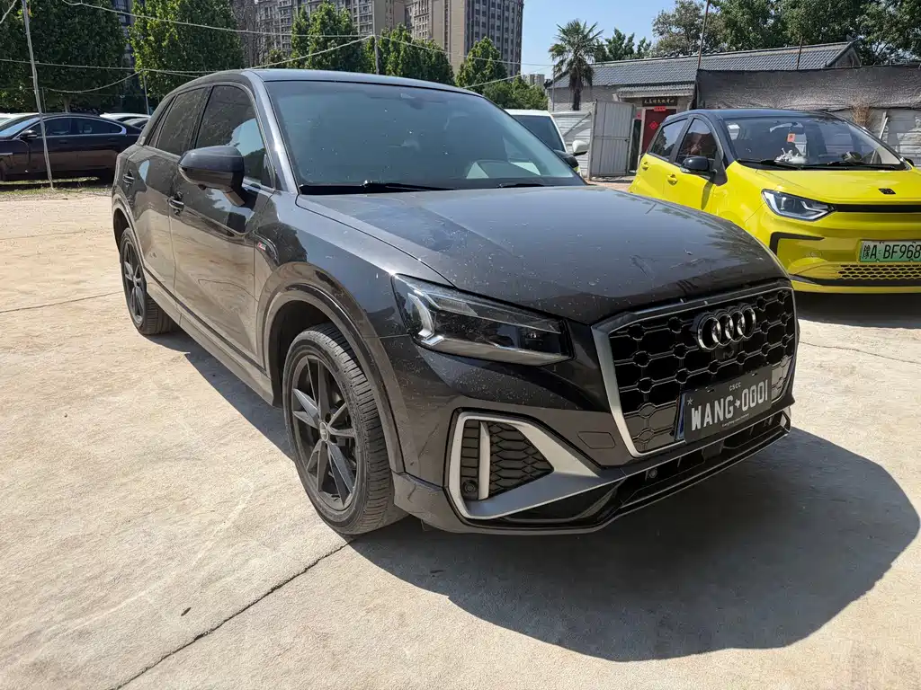 Audi Q2L 2023
