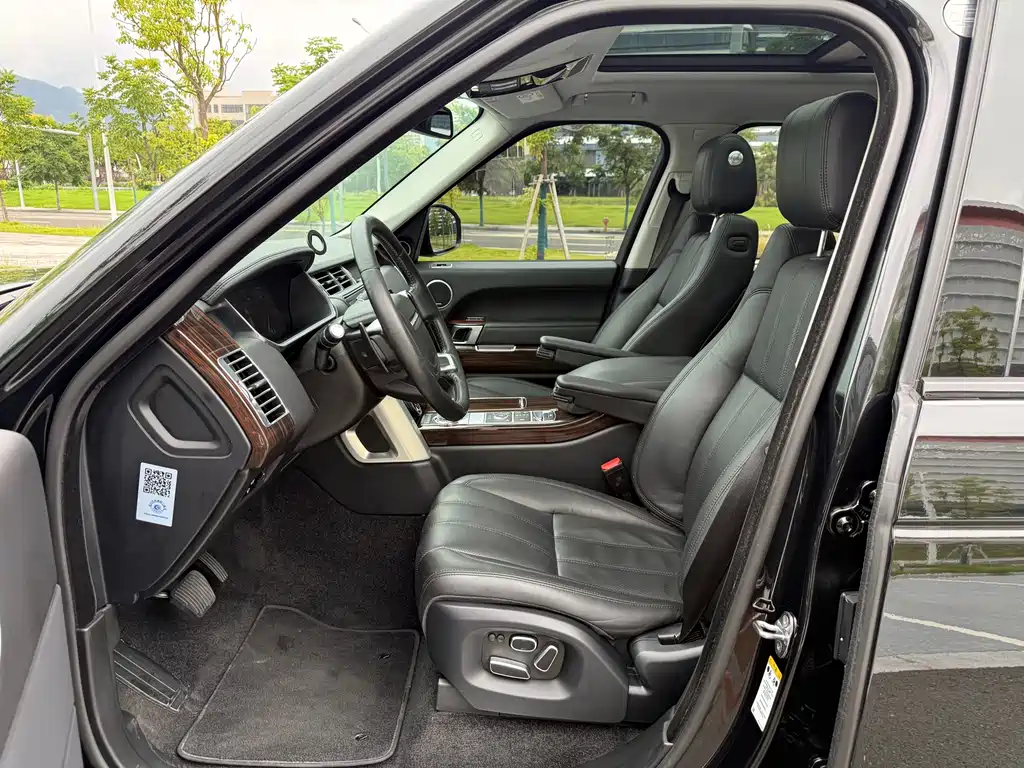 Land Rover Range Rover — миниатюра 10