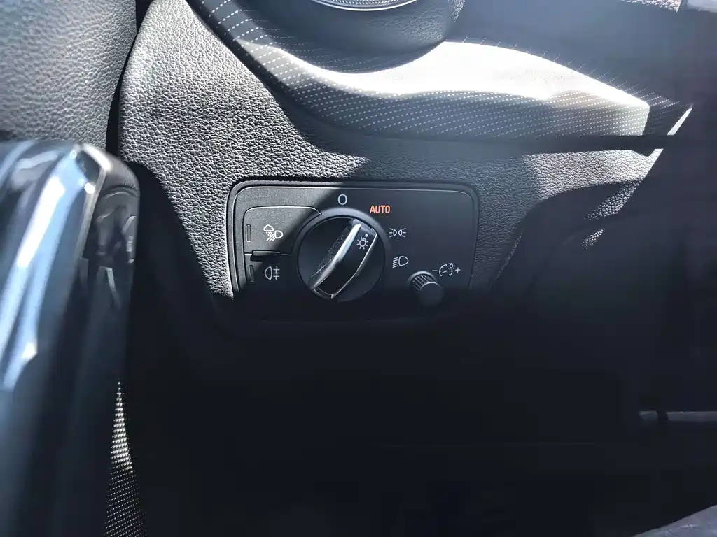 Audi Q2L — миниатюра 7