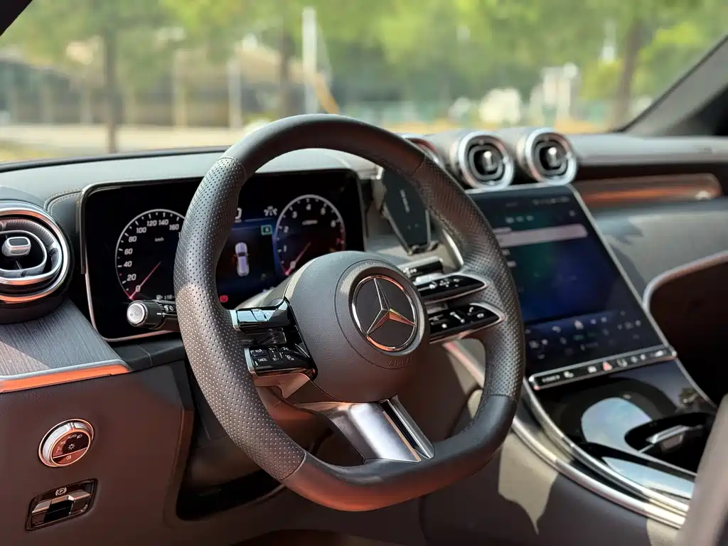 Mercedes-Benz GLC — миниатюра 10