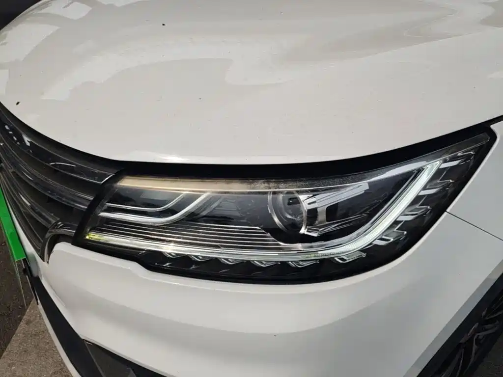 Roewe RX3 — миниатюра 24