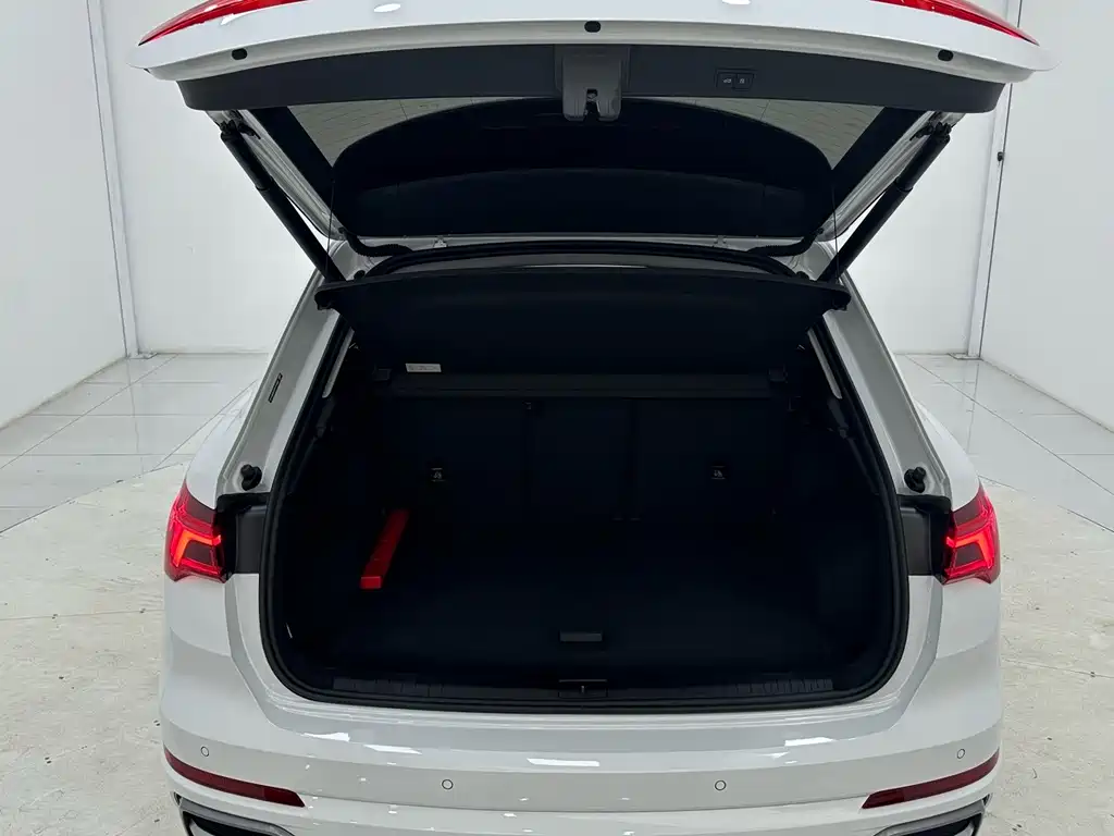 Audi Q3 — миниатюра 15