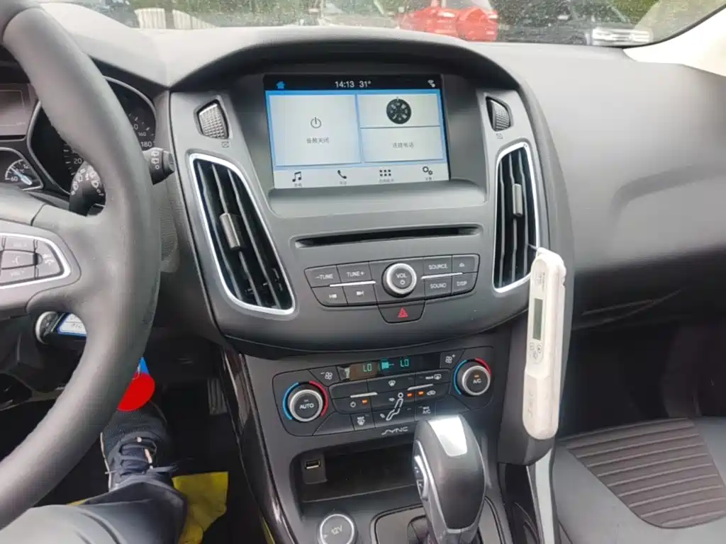 Ford Focus — миниатюра 13