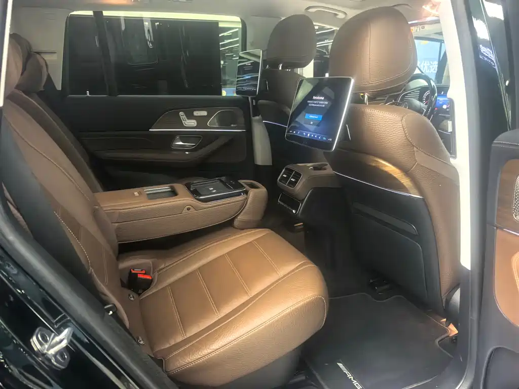 Mercedes-Benz GLS — миниатюра 11