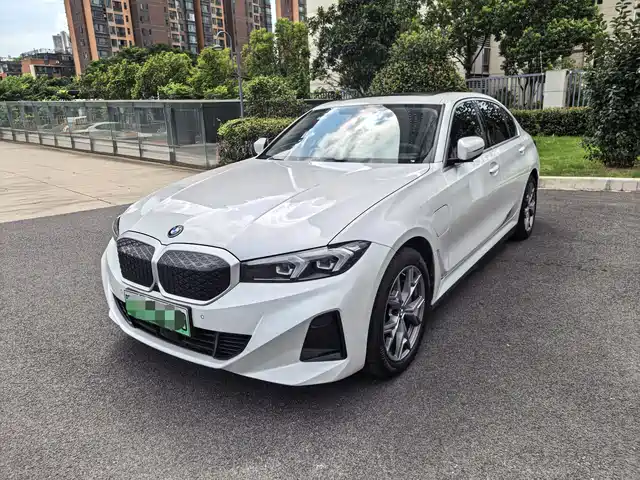 2025 BMW i3