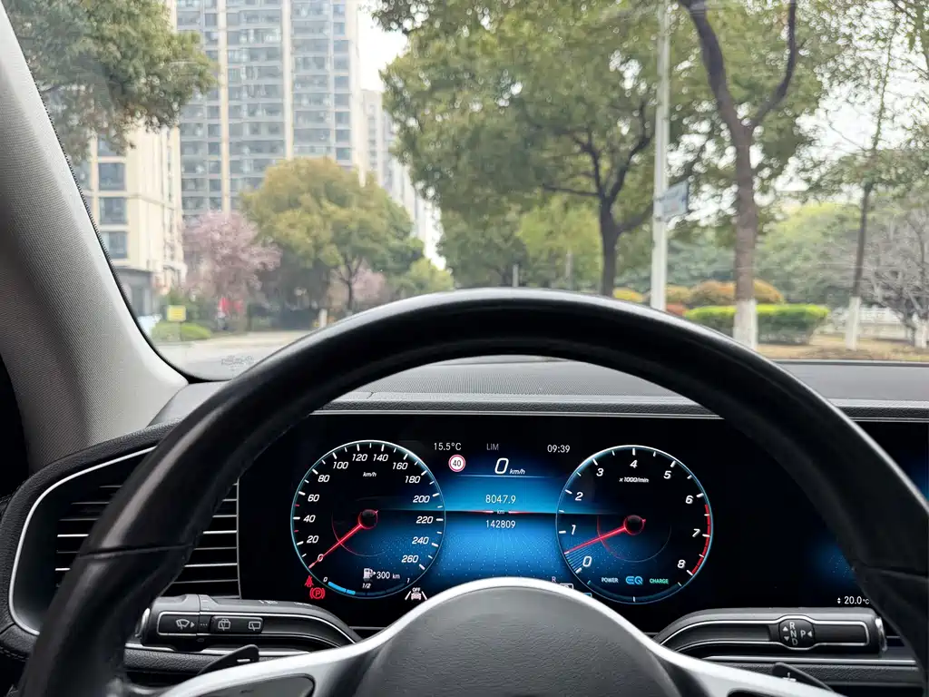 Mercedes-Benz GLS — миниатюра 19
