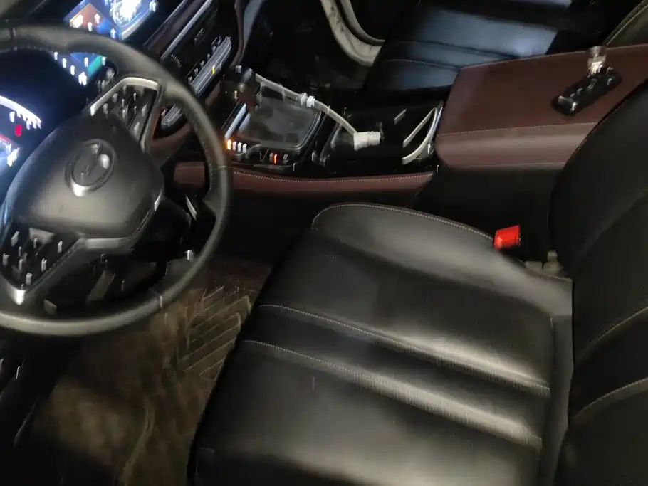 GAC Motor Trumpchi M6 — миниатюра 9