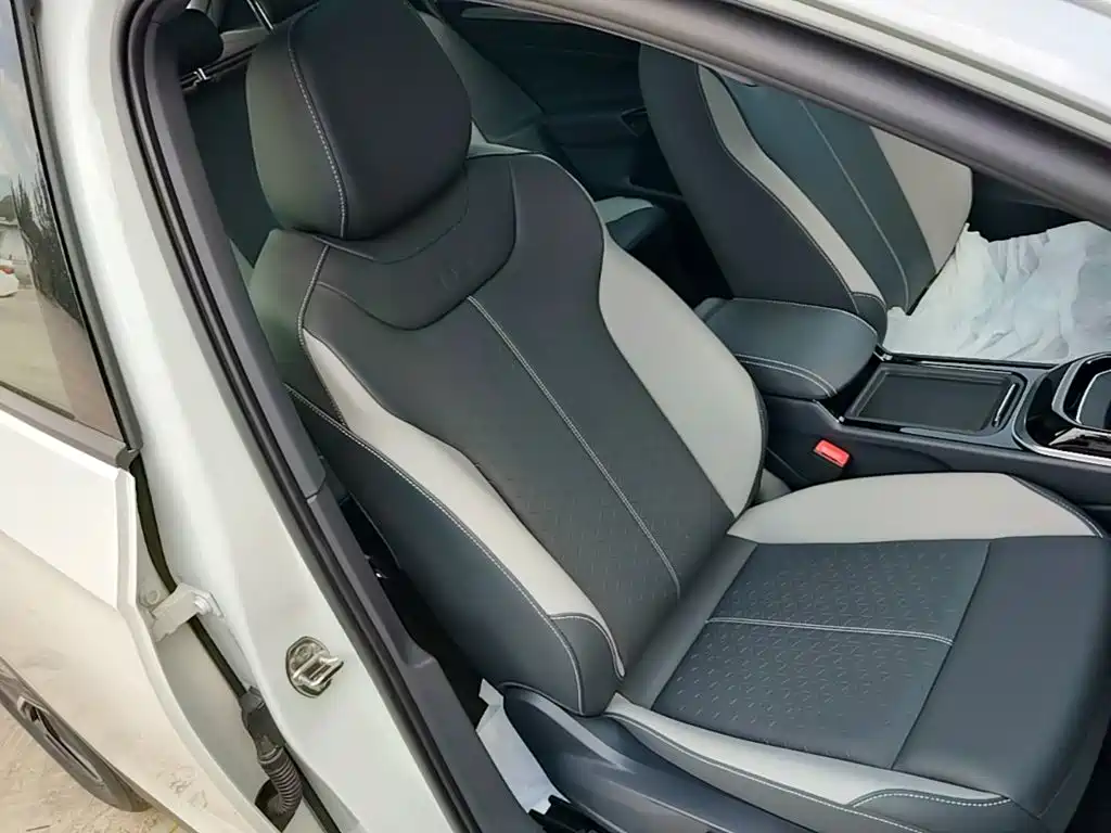 Volkswagen ID.4 Crozz — миниатюра 25