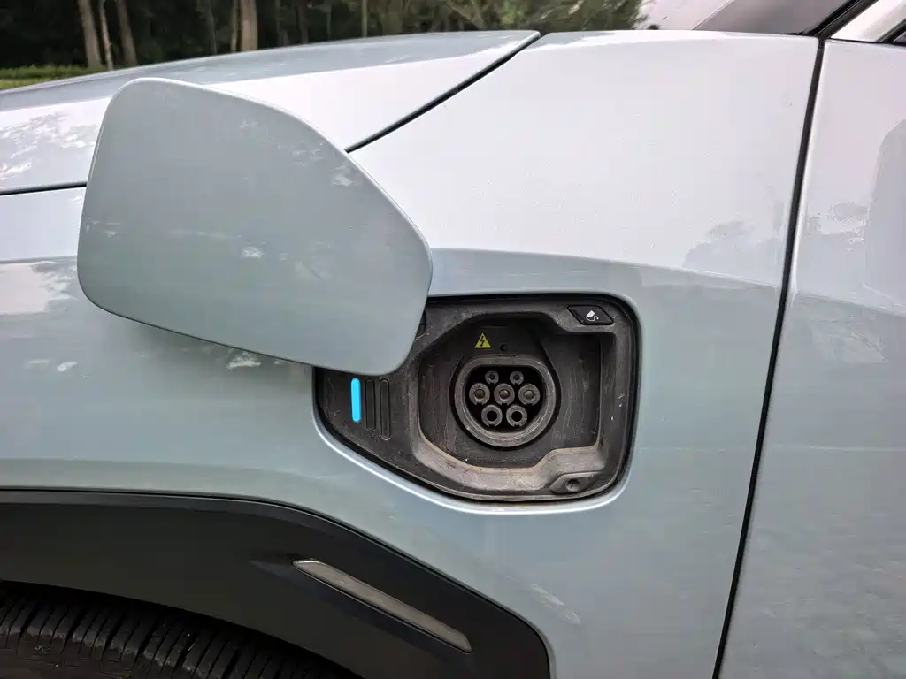 NIO ES6 — миниатюра 16