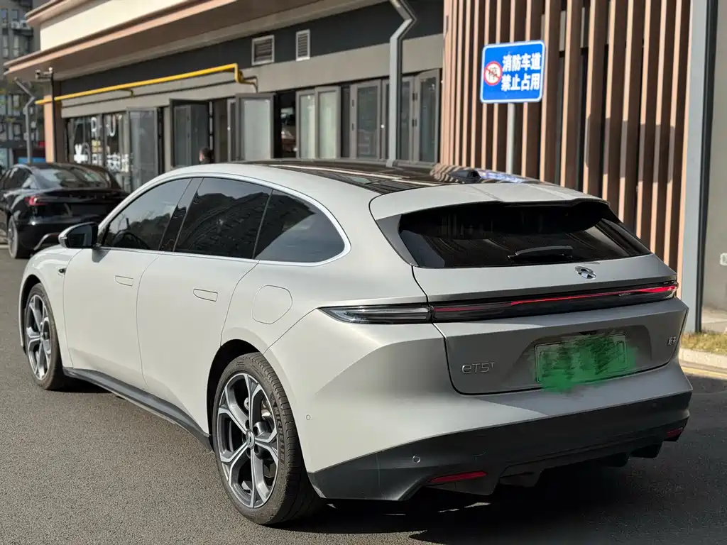 NIO NIO ET5T