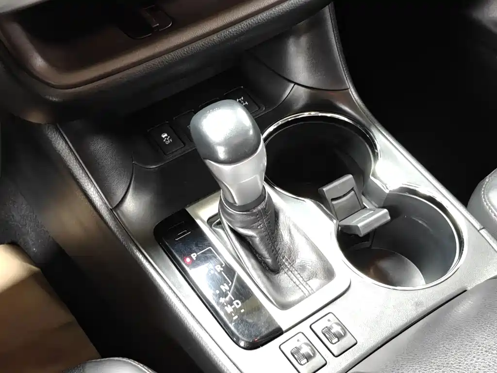 Toyota Highlander — миниатюра 11