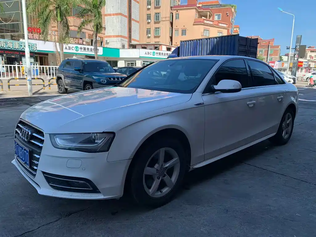 Audi A4L 2014