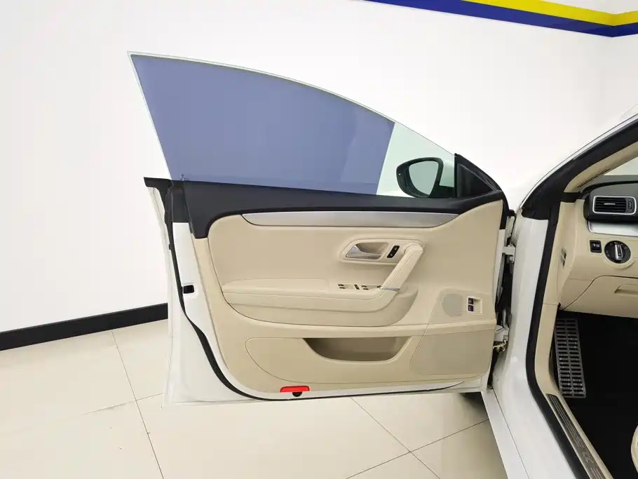 Volkswagen CC — миниатюра 7