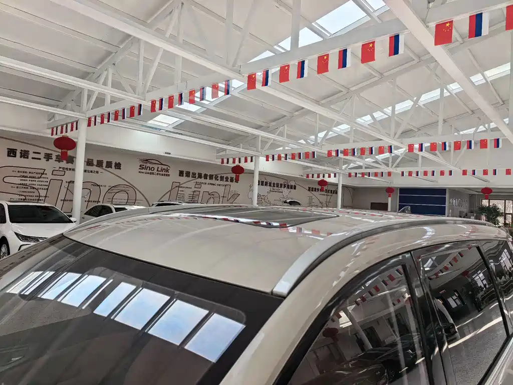 Wuling Jiachen — миниатюра 8