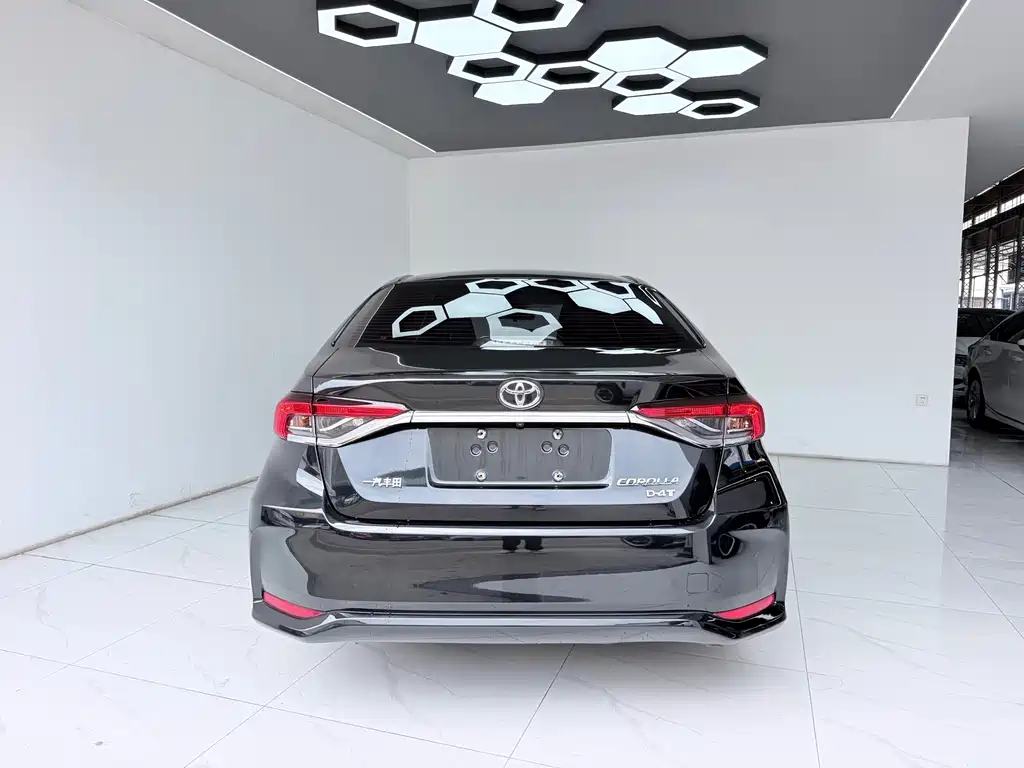 Toyota Corolla — миниатюра 8
