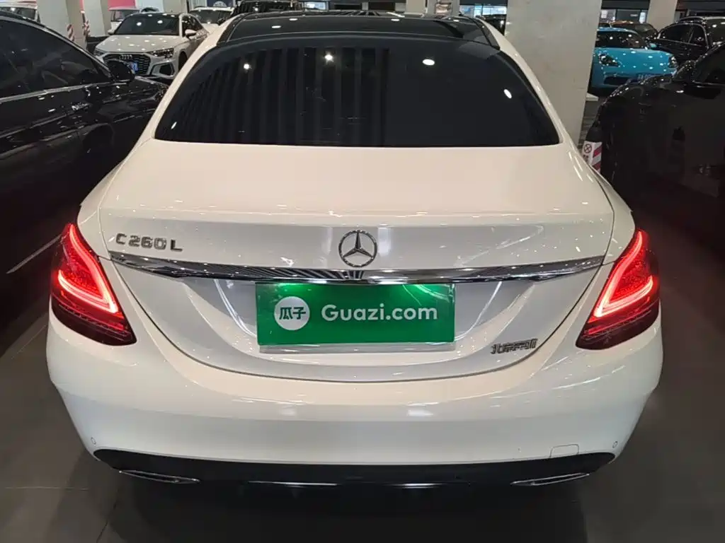 Mercedes-Benz C-Class — миниатюра 6