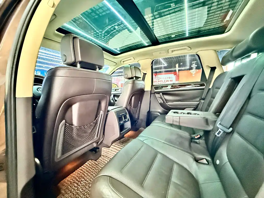 Volkswagen Touareg — миниатюра 10