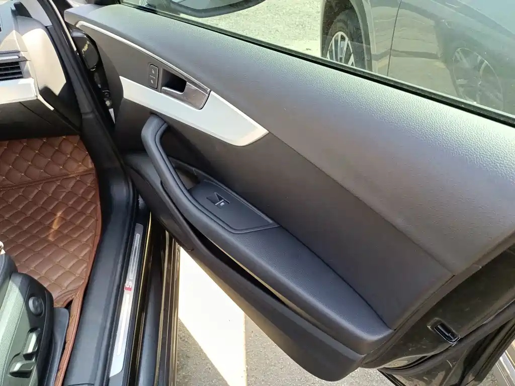 Audi A4L — миниатюра 9