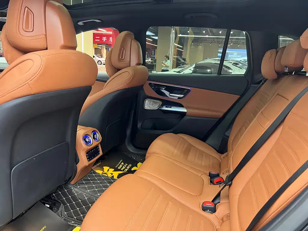 Mercedes-Benz GLC — миниатюра 10