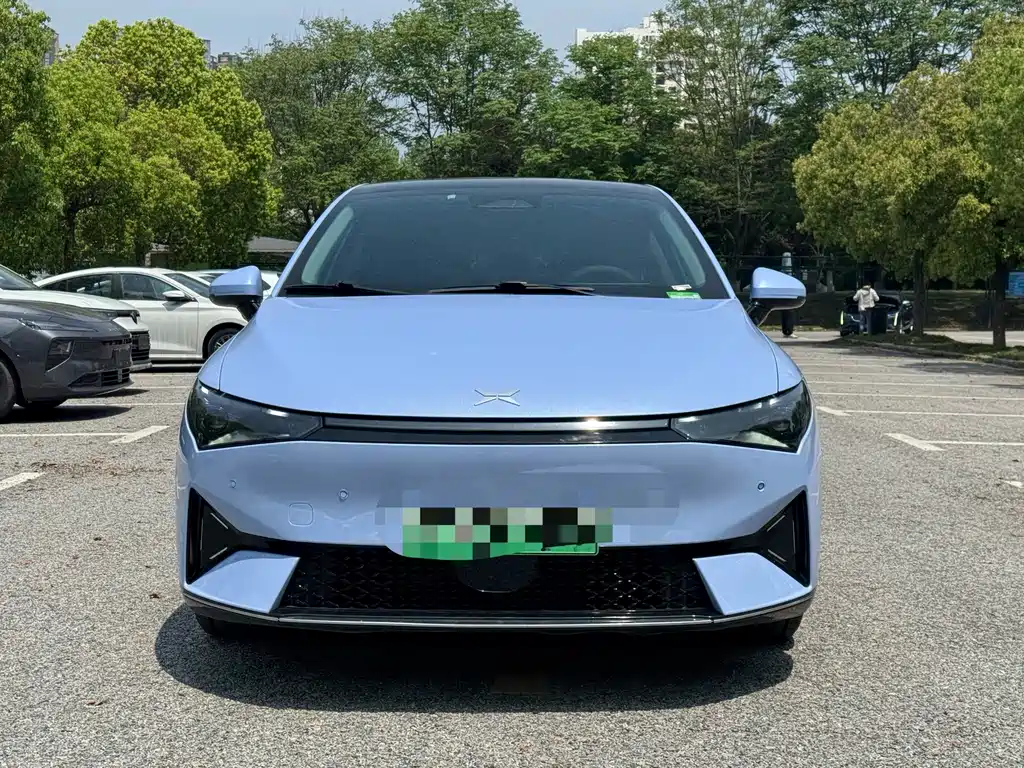 XPeng P5 — миниатюра 2