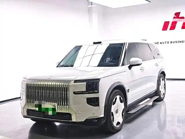 2026 Zeekr 009